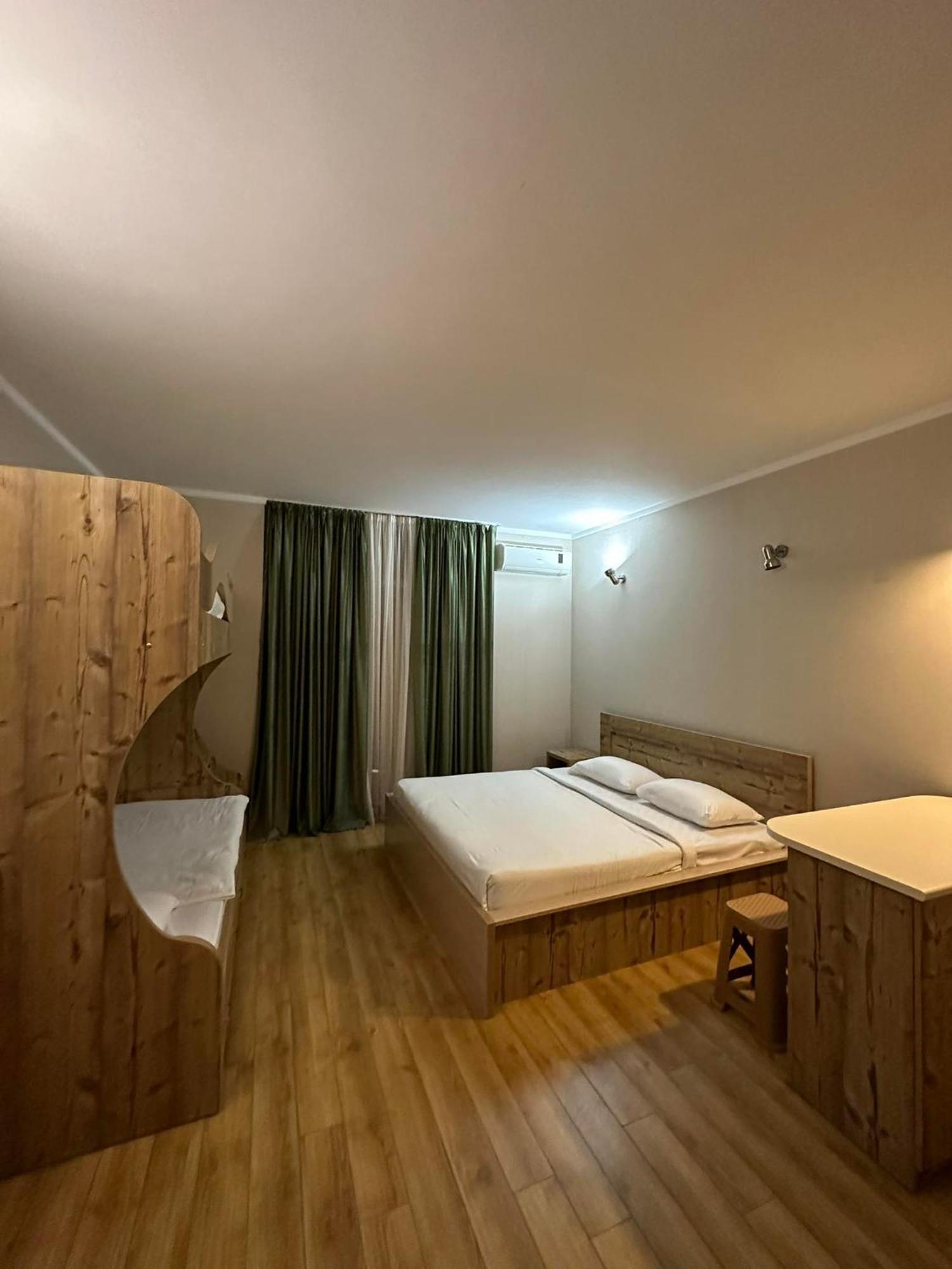 Mariam Sea Towers Apartment Batumi Bagian luar foto