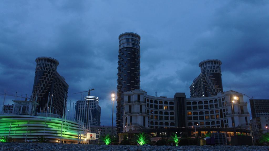 Mariam Sea Towers Apartment Batumi Ruang foto