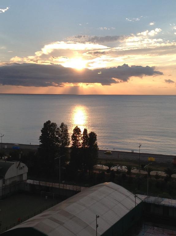 Mariam Sea Towers Apartment Batumi Ruang foto