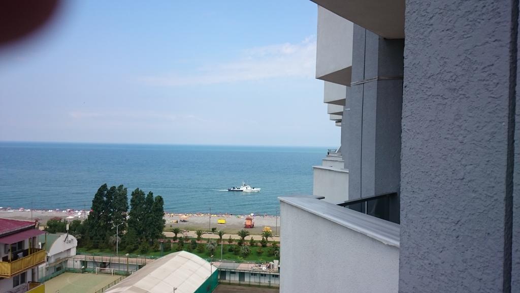 Mariam Sea Towers Apartment Batumi Bagian luar foto